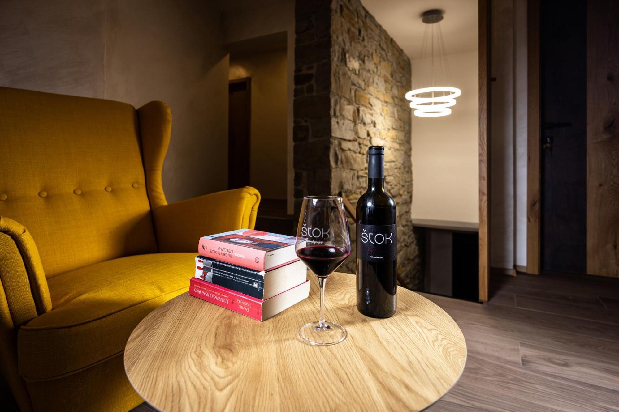 Stok - Rooms, Wine & Restaurant - Marezige, コペル エクステリア 写真